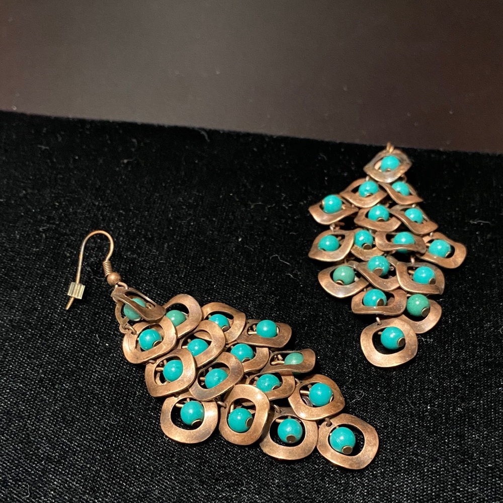Elegant vintage Turquoise and metal Chandelier Earrings - Picture 14 of 16